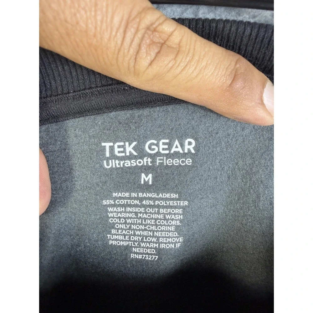 Tek Gear Sweatshirt Mens Medium‎ Gray Ultrasoft Fleece Pullover Crewneck Print